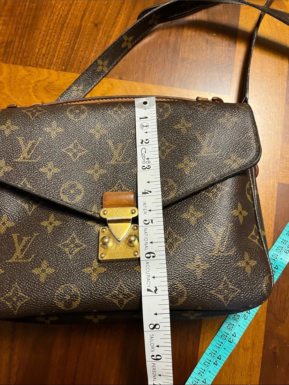 Louis Vuitton Monogram Pochette Metis mm Shoulder Bag Brown In Good Condition